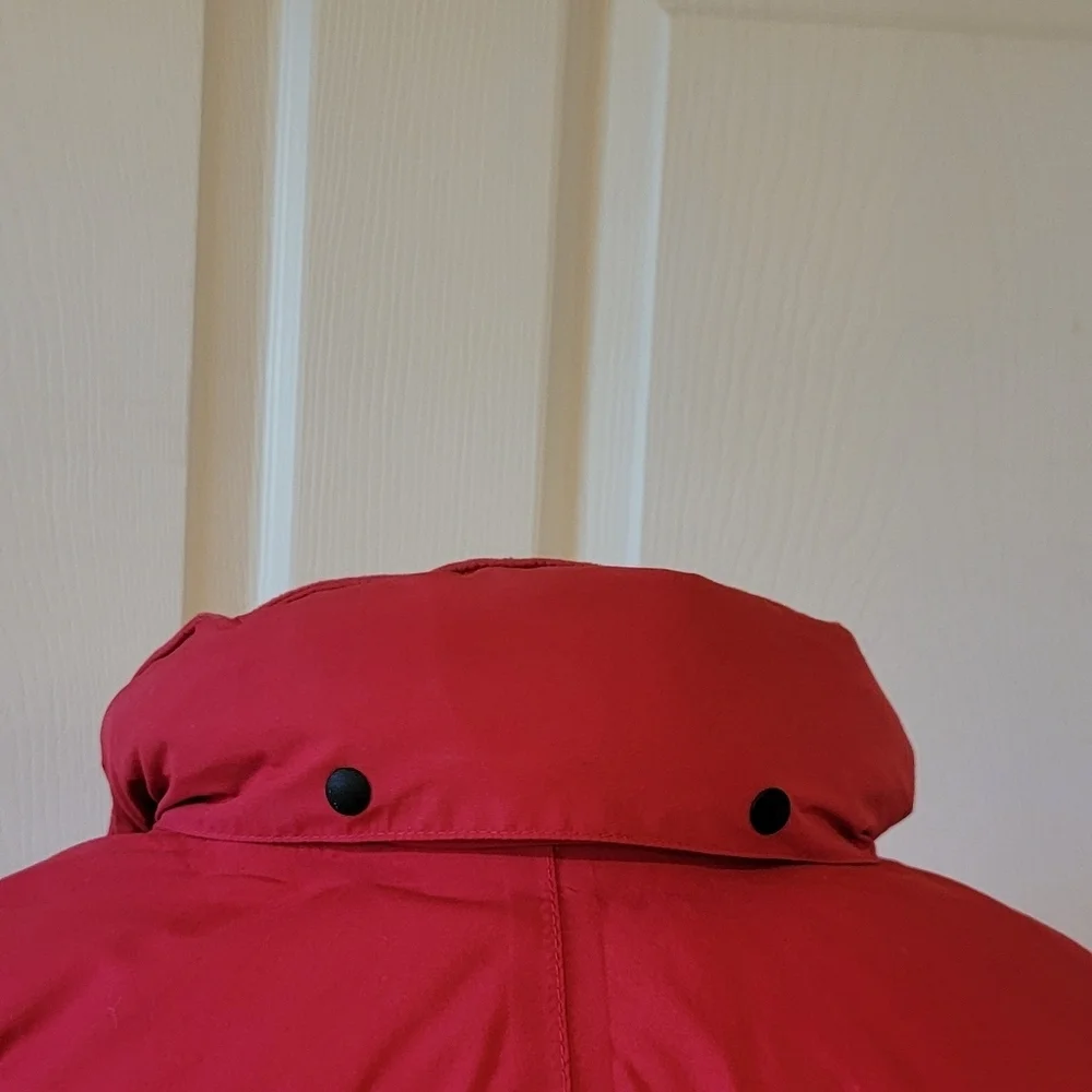 LADIES LANDS'‎ END RED JACKET WITH HOOD (sz small)